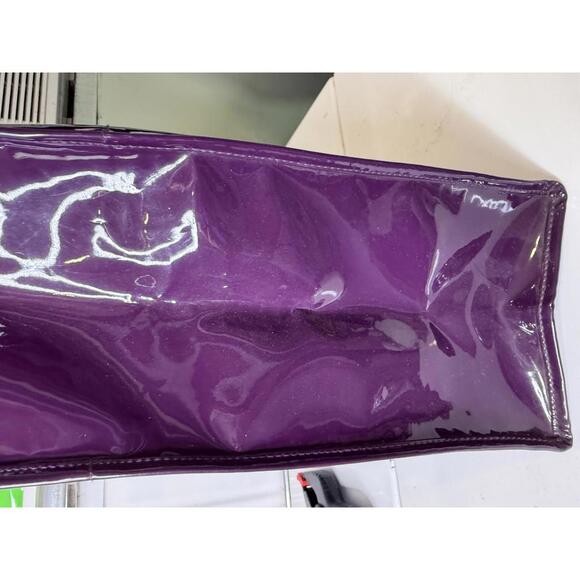 Crate & Barrel Palazzo Patent Tote Purple Oversized - Picture 6 of 10